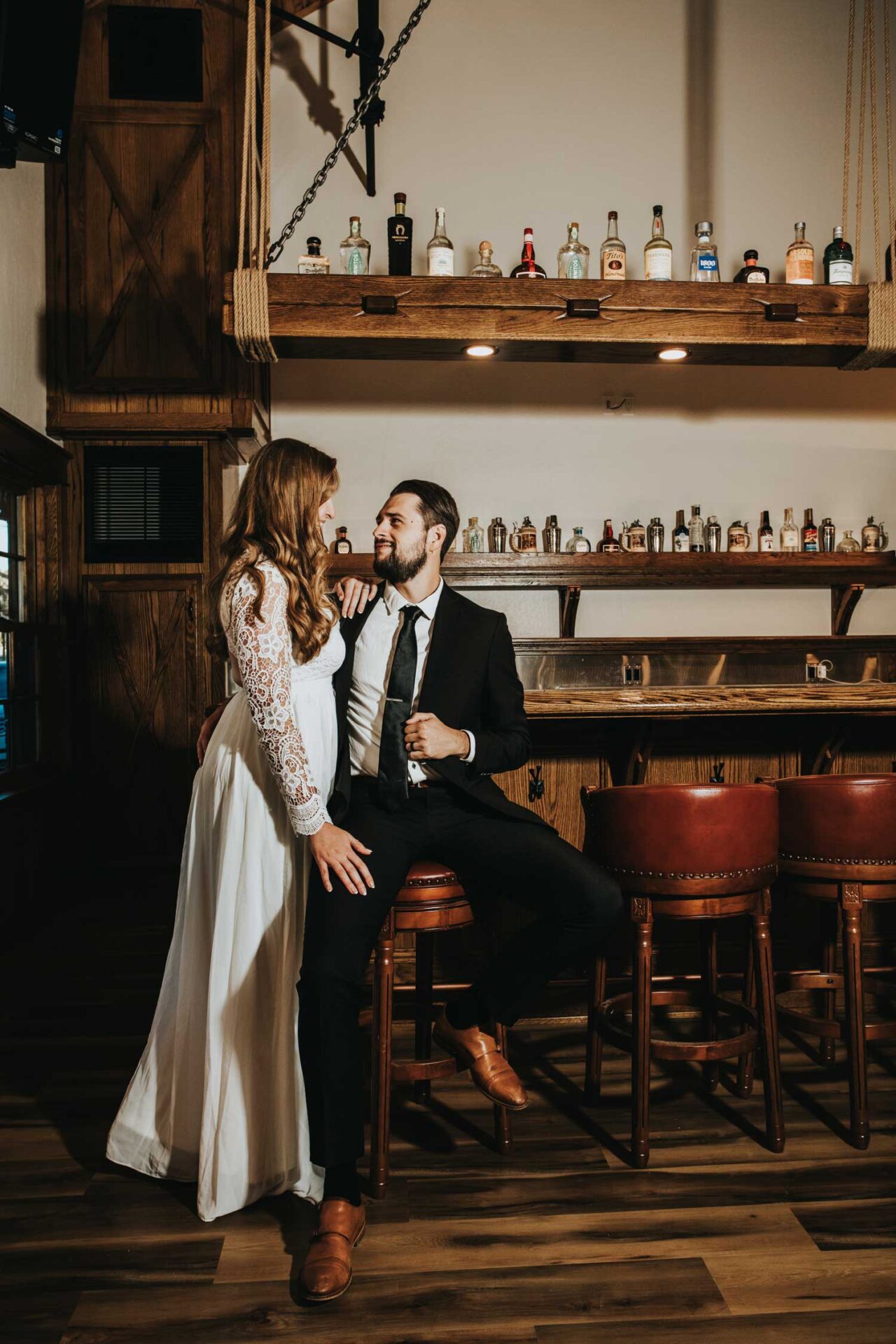 sunnybrook-wedding-bride-and-groom-by-bar